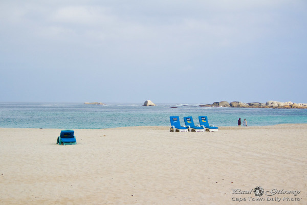 A (mostly) empty beach